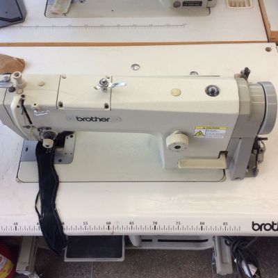 Brother DB2-B777-3A Bıçaklı Düz Dikiş Makinası - 2.El - 2