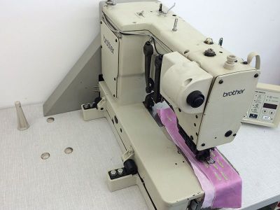 Brother HE-800A-2 Elektronik İlik Makinası - 2.El - 3