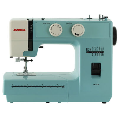 Janome 8002D Overlok Makinesi ve TR2018 Dikiş Makinesi