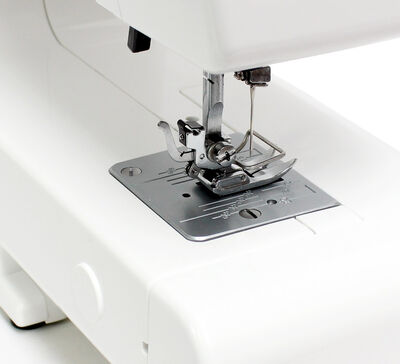 Janome J15 Dikiş Makinesi - 6
