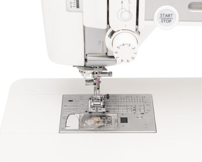 Janome MC6700 Elektronik Dikiş Makinesi