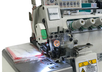 Sevmak SK-988-04UBT 4 İplik Tam otomatik Akıllı Elektrikli iplik kesicili Overlok Makinası