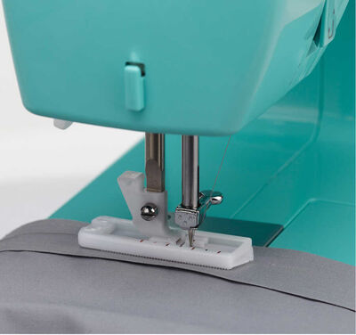 Singer 3223G Dikiş Makinesi ve Singer S0105 Overlok Makinesi Avantajlı Paket