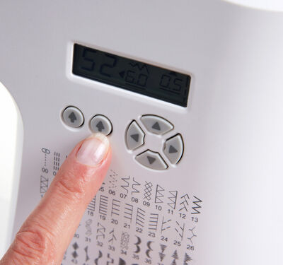 Singer C5605 Elektronik Dikiş Makinesi ve Singer S0105 Overlok Makinesi Avantajlı Paket